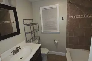 271 Gaylord Dr, Waterbury, CT 06708 - Photo 17