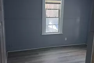 28 Crescent St, Ansonia, CT 06401 - Photo 3