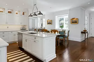 2 Settlers Trail, Darien, CT 06820 - Photo 11