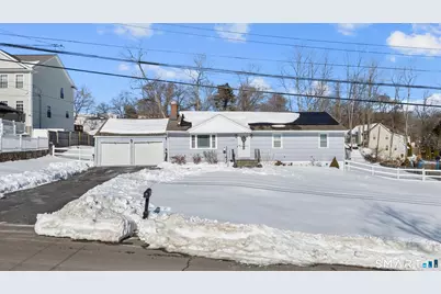 240 Valley Avenue, Bridgeport, CT 06606 - Photo 3