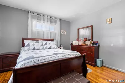 240 Valley Avenue, Bridgeport, CT 06606 - Photo 19