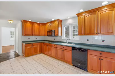 9 Patrick Lane, Branford, CT 06405 - Photo 9