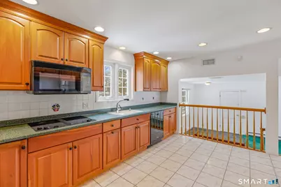 9 Patrick Lane, Branford, CT 06405 - Photo 11