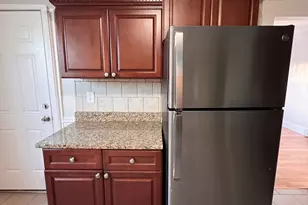 128 Prince St, Bridgeport, CT 06610 - Photo 13