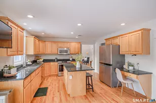 73 Dodgingtown Rd, Newtown, CT 06470 - Photo 7