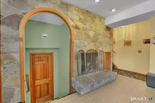 110 Heritage Dr, Waterbury, CT 06708 - Photo 25