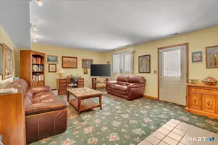 110 Heritage Dr, Waterbury, CT 06708 - Photo 27