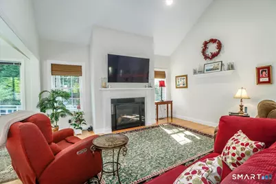 215 Meadow Brook Road #215, Oxford, CT 06478 - Photo 13