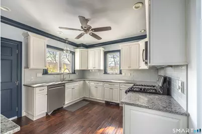 5385 Main Street, Trumbull, CT 06611 - Photo 7