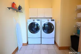 19 Longview Dr, North Haven, CT 06473 - Photo 15