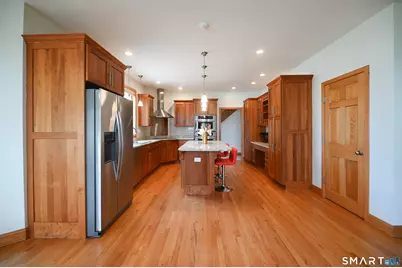 19 Longview Drive, North Haven, CT 06473 - Photo 7