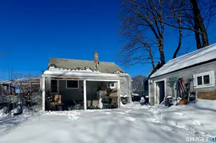 84 Middle Turnpike W, Manchester, CT 06040 - Photo 3