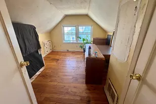 84 Middle Turnpike W, Manchester, CT 06040 - Photo 11