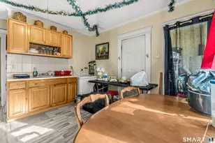 34 Hayes St, Bridgeport, CT 06608 - Photo 11