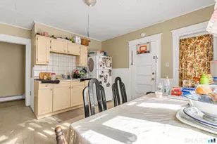 34 Hayes St, Bridgeport, CT 06608 - Photo 5