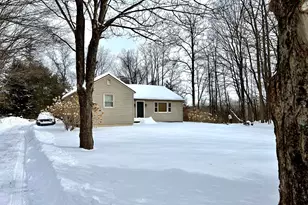 142 Washington Rd, Woodbury, CT 06798 - Photo 1