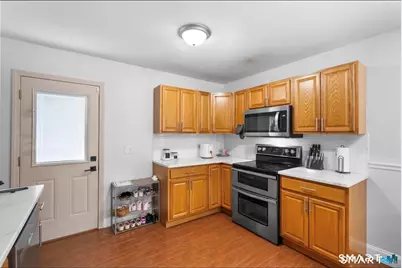 416 Chestnut Hill Avenue, Waterbury, CT 06704 - Photo 5