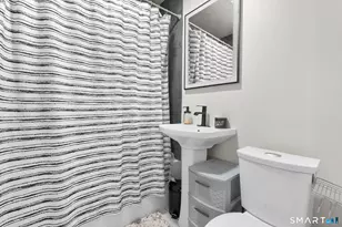 416 Chestnut Hill Ave, Waterbury, CT 06704 - Photo 9