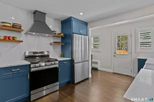 1470 Stratfield Rd, Fairfield, CT 06825 - Photo 15