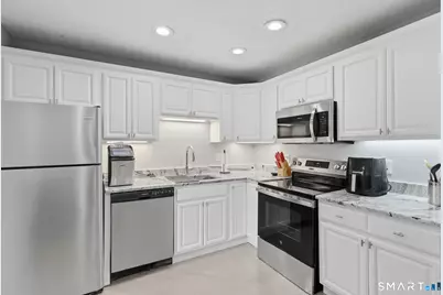 302 Limner Circle #302, Rocky Hill, CT 06067 - Photo 11