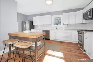 642 California St, Stratford, CT 06614 - Photo 7