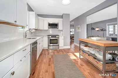 642 California Street, Stratford, CT 06614 - Photo 5