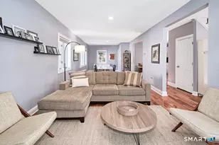 642 California St, Stratford, CT 06614 - Photo 9