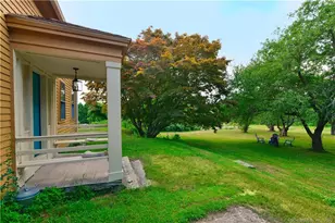 844 Wrights Crossing Rd, Pomfret, CT 06259 - Photo 7