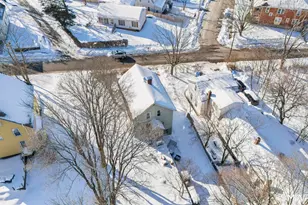 121 Cedar St, Norwich, CT 06360 - Photo 9