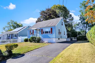 37 Herald Ave, Bridgeport, CT 06606 - Photo 3