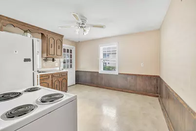 37 Herald Avenue, Bridgeport, CT 06606 - Photo 15