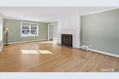 322 Tunxis Avenue, Bloomfield, CT 06002 - Photo 7