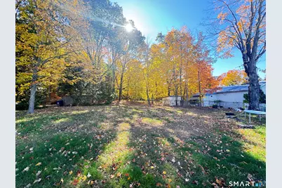 137 Middletown Avenue, North Haven, CT 06473 - Photo 37