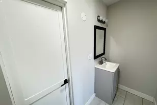 137 Middletown Ave, North Haven, CT 06473 - Photo 21