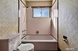 15 Ferndale Pl, Stratford, CT 06614 - Photo 19