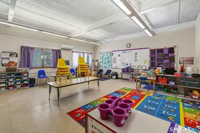 160 Mohegan Drive, West Hartford, CT 06117 - Photo 7