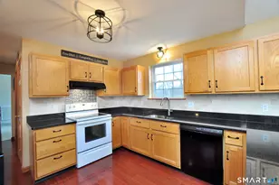 19 Washington Ridge Rd, East Granby, CT 06026 - Photo 17