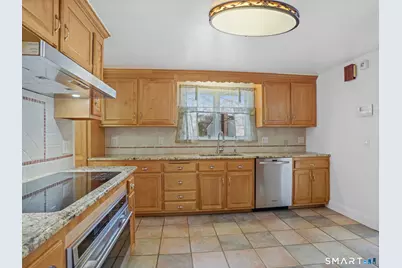 37 Glen Avenue, Norwalk, CT 06850 - Photo 7