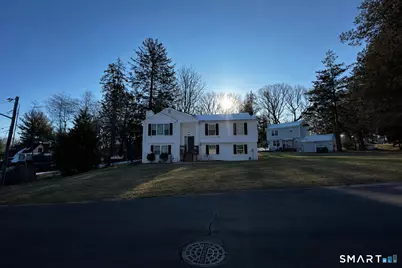 654 Laurel St Unit 1 Street, East Haven, CT 06512 - Photo 1