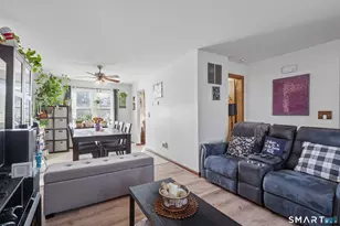 652 Black Rock Tpke, Fairfield, CT 06825 - Photo 9