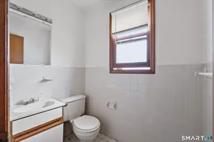 652 Black Rock Tpke, Fairfield, CT 06825 - Photo 23