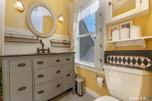 227 Rockwell St, Norwich, CT 06360 - Photo 25