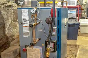 227 Rockwell St, Norwich, CT 06360 - Photo 35