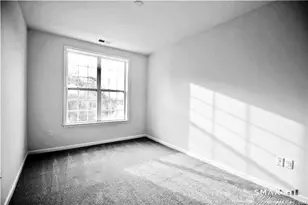 1025 Country View Rd, Danbury, CT 06810 - Photo 17