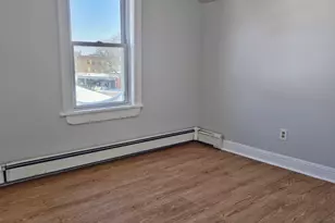 233 Monroe St, Bridgeport, CT 06605 - Photo 9