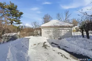 26 Magnolia St, New Britain, CT 06053 - Photo 33