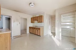 26 Magnolia St, New Britain, CT 06053 - Photo 9