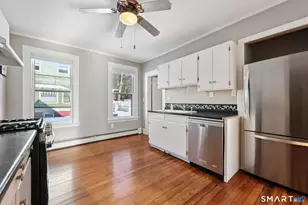 56 Whitney St, Hartford, CT 06105 - Photo 17