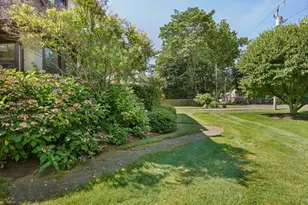 164 Wakeman Rd, Fairfield, CT 06824 - Photo 35