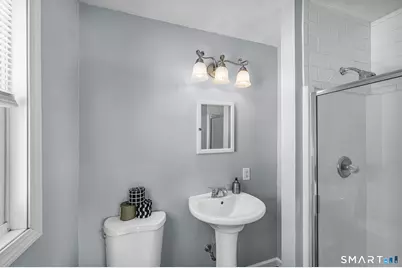 315 East Street South, Suffield, CT 06078 - Photo 15